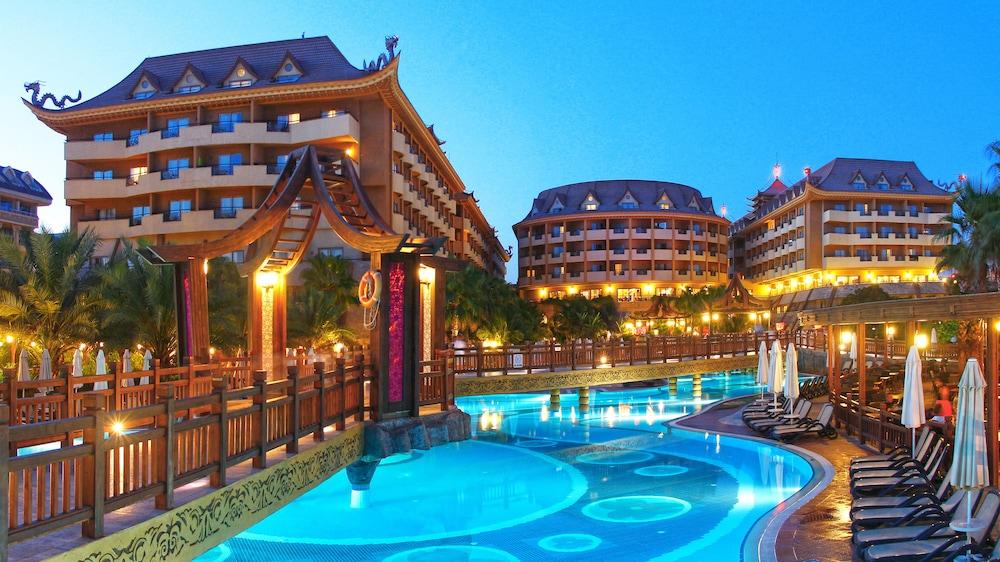 Royal Dragon Hotel シダ エクステリア 写真
